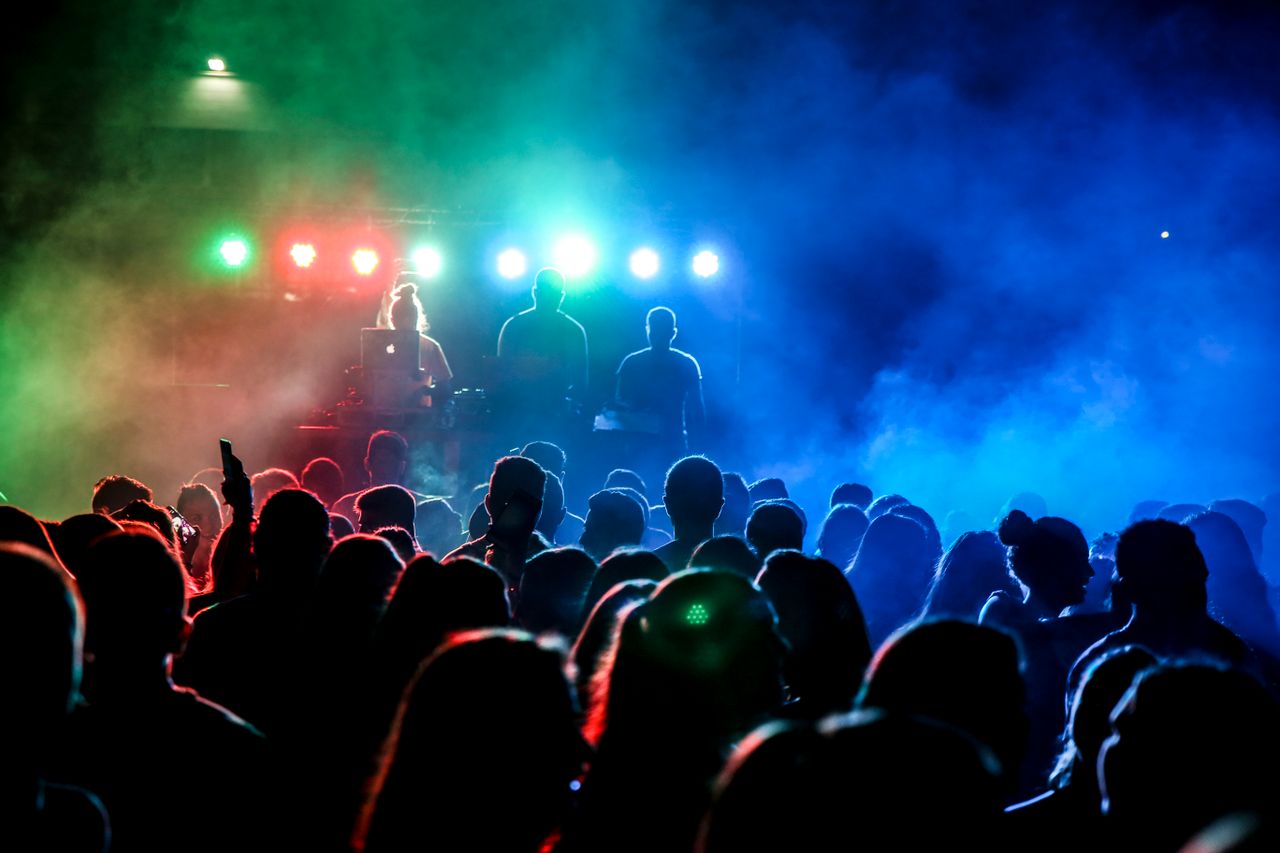 EDM party lights and crowd